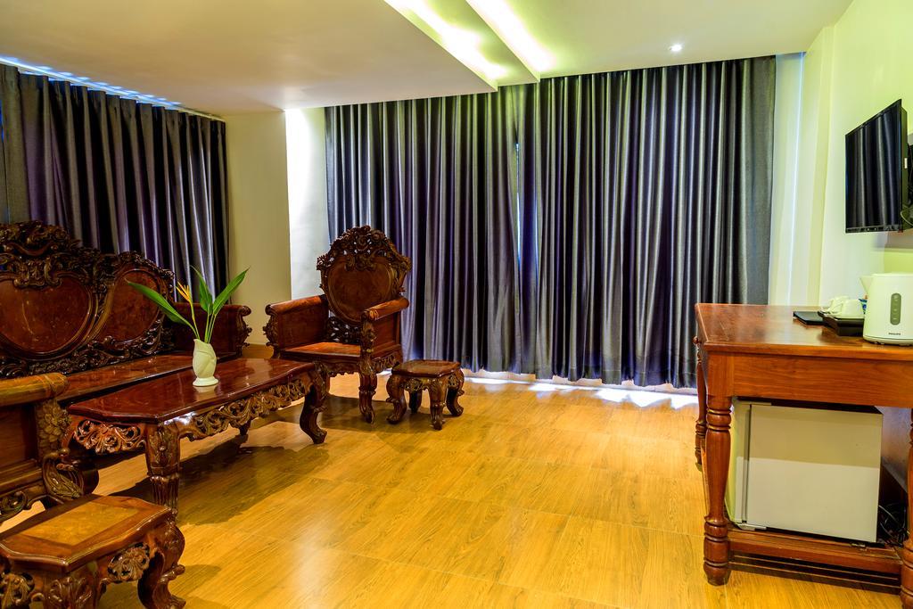 Paôy Pêt Ly Heng Chhay Hotel المظهر الخارجي الصورة