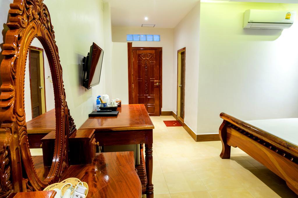 Paôy Pêt Ly Heng Chhay Hotel المظهر الخارجي الصورة